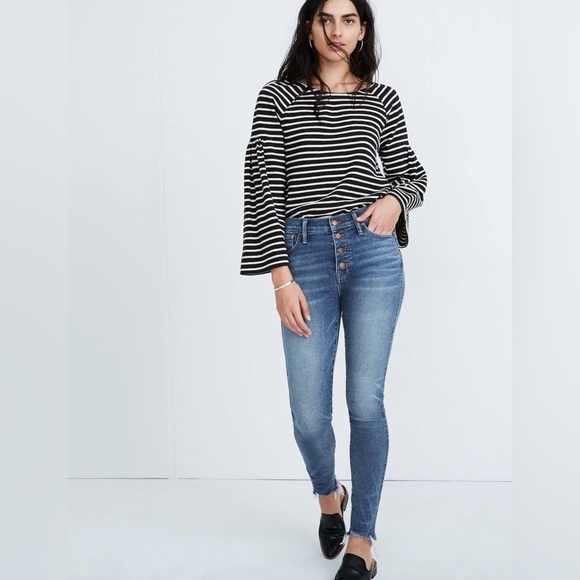 Madewell 10” High-Rise Skinny Jeans in Cordova Wash Button Front Edition - Picture 7 of 11